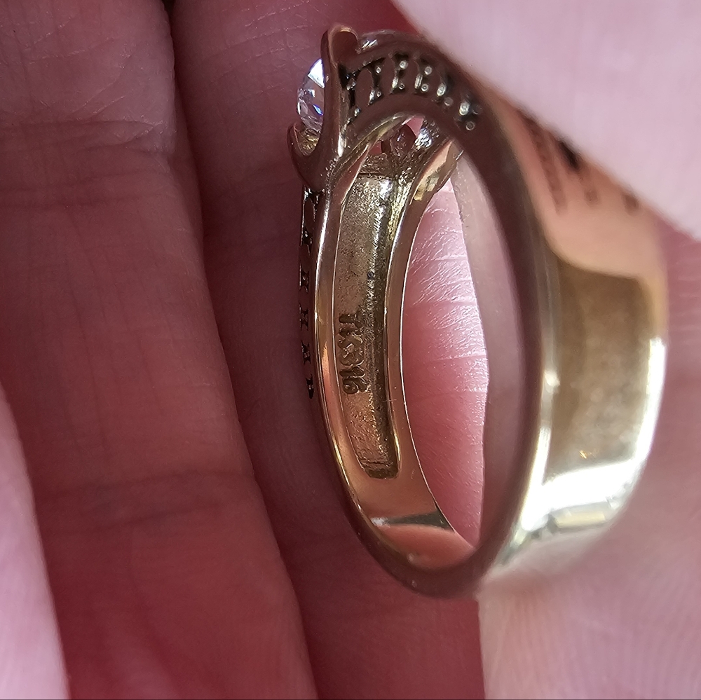 Solitaire Ring - Picture 5 of 6